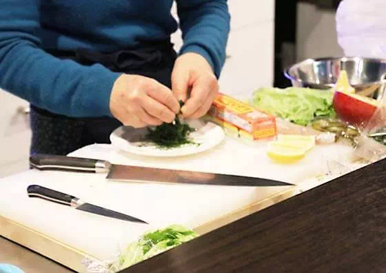 高田馬場Bスタジオにて-VTRで使用する弁当の調理