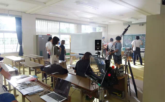 長南東小学校スタジオにて-撮影風景
