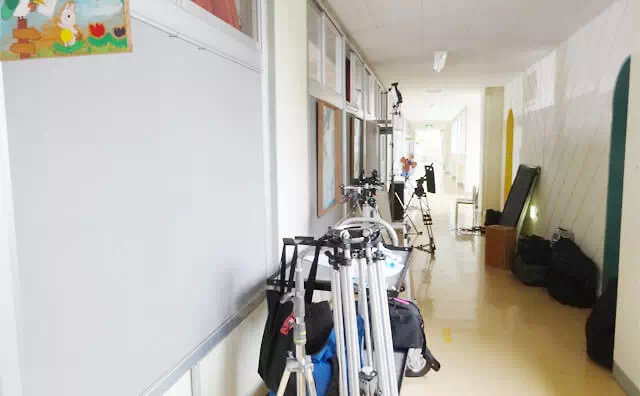 長南東小学校スタジオにて-撮影風景