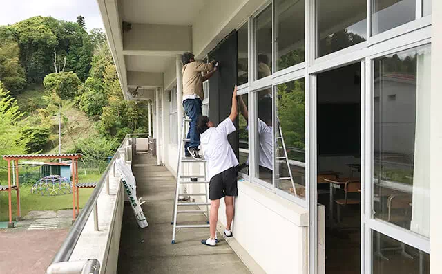 長南東小学校スタジオ 教室の窓
