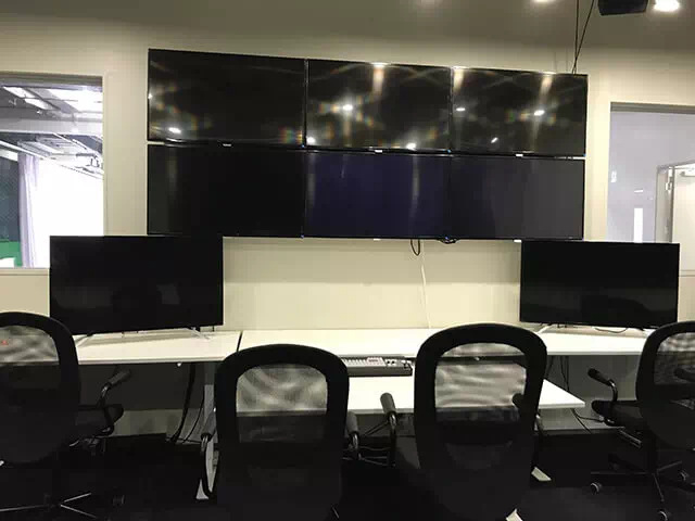 越後屋木場スタジオ コントロールルーム