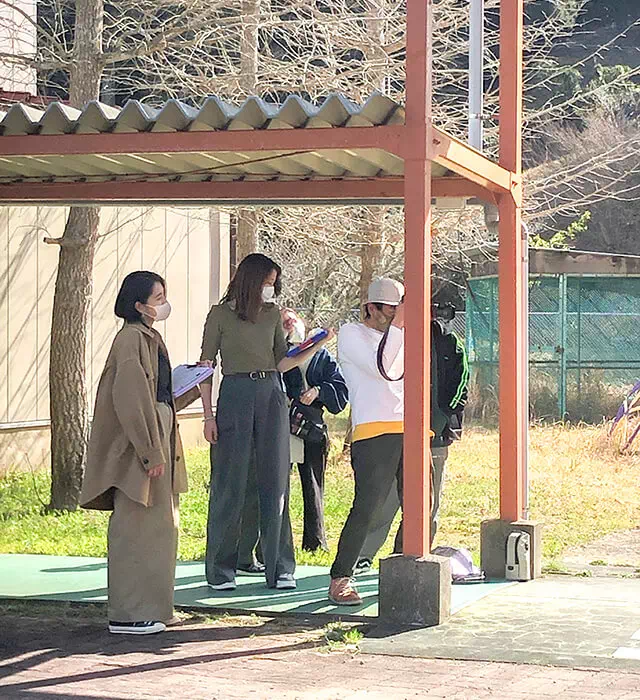 長南東小学校スタジオ 渡り廊下