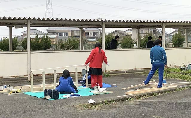 金江津小学校スタジオ 渡り廊下