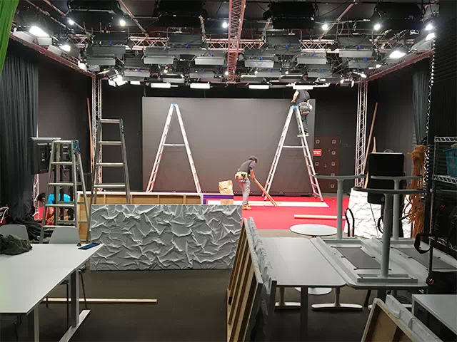 越後屋スタジオ