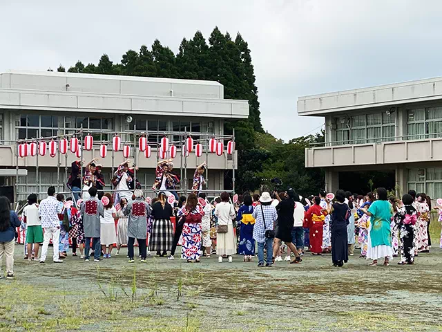 スクールスタジオ