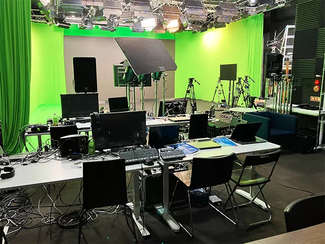 越後屋スタジオ